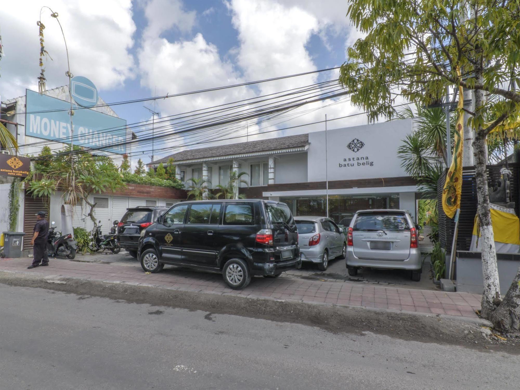 Astana Batubelig Villa Seminyak Buitenkant foto